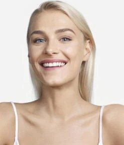 Clinique Almost Powder SPF 15 - Fair - Make-uppoeder -Bekend Cosmetica Winkel 1029x1200 5