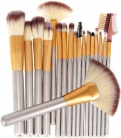 Professionele 18-Delige Make-Up Kwastenset - Cosmetica Visagie Makeup Kwasten Set - Mascara/Oogschaduw/Concealer/Foundation/Blush/Eyeliner/Highlighter/Poederkwast Beauty Brush - Countourkwast Make Up Brushes Borstels Penselen - Met Luxe Opberg Etui -Bekend Cosmetica Winkel 1056x1200 1