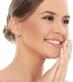 Nalany Skincare Minerale Foundation/concealer 'Graceful' (dekkend) - Als BESTE MINERALE MAKE-UP Getest (2021, 2022 En 2023) Door WOMAN TODAY - Geeft Perfecte Dekking - SPF 25 - Alle Huidtypes - Eczeem - Acne - Zijdezacht - Kleur Past Zich Aan -Bekend Cosmetica Winkel 1068x1200 3