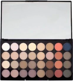 Makeup Revolution Flawless Matte 2 Oogschaduw Palette -Bekend Cosmetica Winkel 1073x1200 1