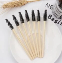 Bamboe Wimper Borsteltjes - Wenkbrauw Borstel - 20 Stuks - Wimper Extensions - Bamboe Handvat - Ideaal In Gebruik - Fienosa -Bekend Cosmetica Winkel 1196x1200 29