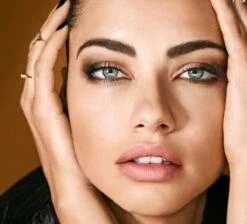 Maybelline - Brow Precise Fiber Filler- 04 Soft Brown - Wenkbrauwmascara -Bekend Cosmetica Winkel 1200x1086 13