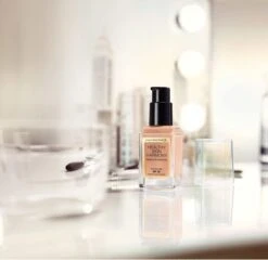 Max Factor Healthy Skin Harmony Foundation - 85 Caramel -Bekend Cosmetica Winkel 1200x1165 13