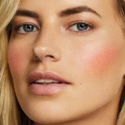 Max Factor Creme Puff Blush Matte - 35 Cheeky Coral -Bekend Cosmetica Winkel 1200x1200 1291