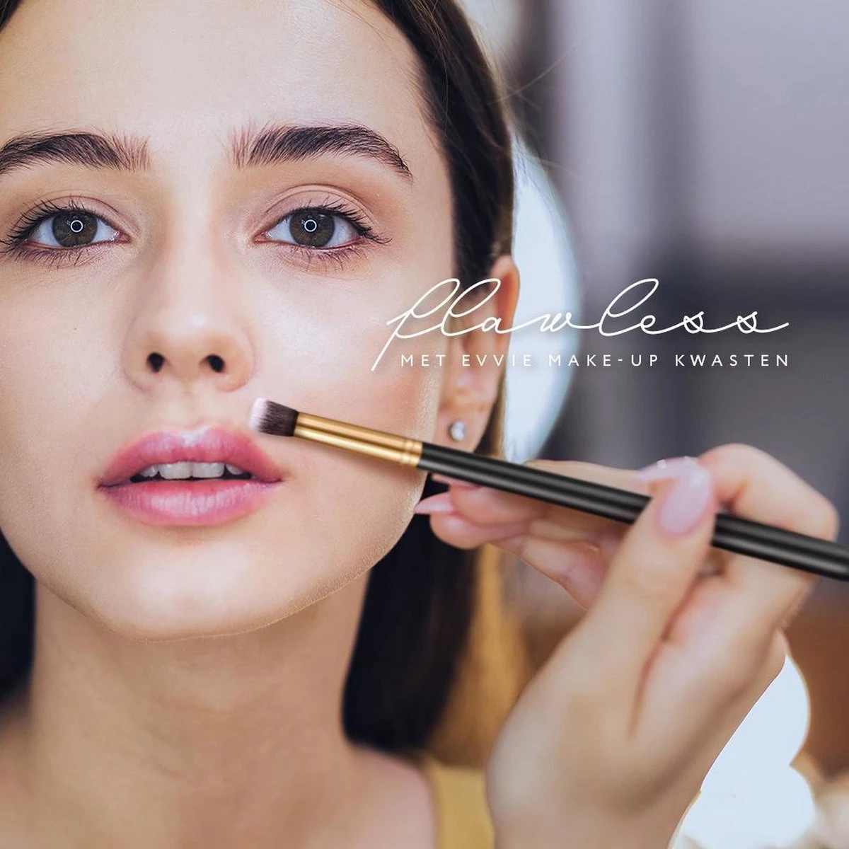 Evvie Set Van 10 Make-up Kwasten Kabuki In Etui Marble - Zwart-Goud 7 Evvie Set Van 10 Make-up Kwasten Kabuki In Etui Marble - Zwart-Goud - Afbeelding 5