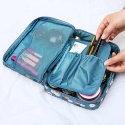 Merkloos Reis Toilet Bag Make Up Organizer - Toillettas - Cosmetica Etui - Travel Organizer - Reisartikelen - Reizen Accessoires -Bekend Cosmetica Winkel 1200x1200 1994