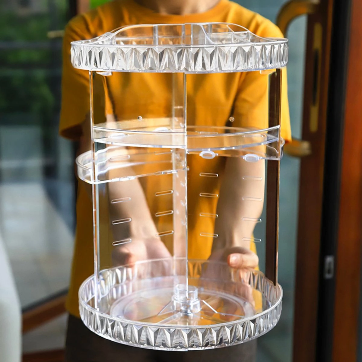 LuZana Make-Up Organizer - Beauty Organizer Voor Make Up - 360° Roterend - Opbergbox - Opbergdoos Cosmetica - Sieradendoos - Nagellak - Lippenstift - Transparant - Cadeautje Voor Vrouw 4 LuZana Make-Up Organizer - Beauty Organizer Voor Make Up - 360° Roterend - Opbergbox - Opbergdoos Cosmetica - Sieradendoos - Nagellak - Lippenstift - Transparant - Cadeautje Voor Vrouw - Afbeelding 2