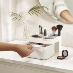 Joseph Joseph Cosmetica Opbergdoos Medium - Medium - Sorteervakken & Uitschuifbaar -Bekend Cosmetica Winkel 1200x1200 2352