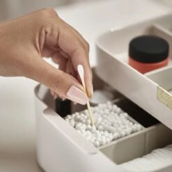Joseph Joseph Cosmetica Opbergdoos Medium - Medium - Sorteervakken & Uitschuifbaar -Bekend Cosmetica Winkel 1200x1200 2353