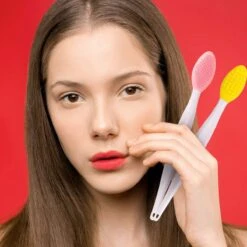 Merkloos Lip Scrub Borstel Set 4-delig - Mee Eters Verwijderen – Gezichtsreiniger – Gezichtsborstel Blackhead Remover -Bekend Cosmetica Winkel 1200x1200 331