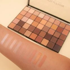 Makeup Revolution - Maxi Reloaded Palette - Nudes - Oogschaduw -Bekend Cosmetica Winkel 1200x1200 368