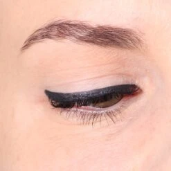 Blèzi® Automatic Eye Pencil 10 Shiny Black - Oogpotlood Zwart Waterproof - Zwart Met Shine -Bekend Cosmetica Winkel 1200x1200 859