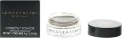 Anastasia Beverly Hills Dipbrow Pomade - Dark Brown -Bekend Cosmetica Winkel 1200x378 1