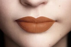 L’Oréal Paris Les Chocolats Ultra Matte Liquid Lippenstift - 860 Ginger Bomb -Bekend Cosmetica Winkel 1200x800 10