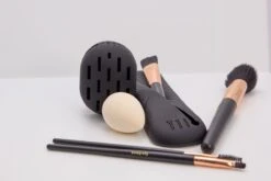 Siliconen Make Up Spons En Kwasten Houder - Zwart - Make Up Tools - Make Up Organizer - Make-up Spons Houder - Make-up Kwasten Houder - Stof- En Waterbestendig - Make Up Tools Reizen - Reis Tools
