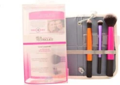 Real Techniques Essentials Set - 3 Delig - Make-up Kwastenset -Bekend Cosmetica Winkel 1200x850 2