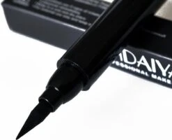 HANDAIYAN® | Eyeliner Met Wing Stempel | Zwarte Oog Stempel | 2 In 1 Eyeliner | Eyeliner Tool | Wing Eyeliner | Wing Stamp 19 HANDAIYAN® | Eyeliner Met Wing Stempel | Zwarte Oog Stempel | 2 In 1 Eyeliner | Eyeliner Tool | Wing Eyeliner | Wing Stamp -Bekend Cosmetica Winkel 1200x971 3