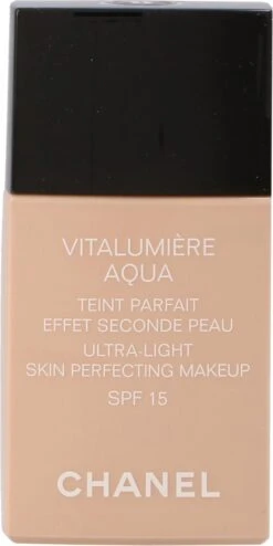 Chanel Vitalumiere Aqua Foundation - 30 Beige - SPF15 - 30 Ml -Bekend Cosmetica Winkel 600x1200 4