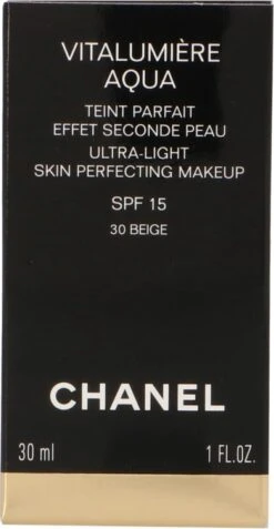 Chanel Vitalumiere Aqua Foundation - 30 Beige - SPF15 - 30 Ml -Bekend Cosmetica Winkel 622x1200 1