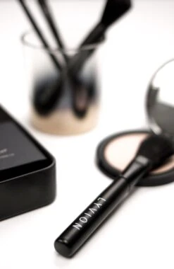 LYVION Professionele Make Up Kwasten Set - 7 Delig / Make Up / Make Up Koffer / Make Up Set / Make Up Kwasten / Make Up Kwasten Set -Bekend Cosmetica Winkel 779x1200