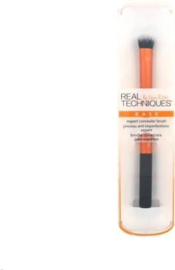 Real Techniques Expert Concealer Brush - Concealer Kwast -Bekend Cosmetica Winkel 781x1200 1