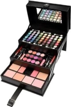 Makeup Trading - Beauty Case Complete Makeup Palette - -Bekend Cosmetica Winkel 798x1200 4