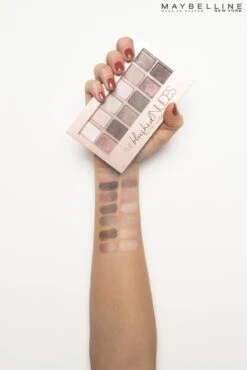 Maybelline The Blushed Nudes OogschaduwPalette - 12 Roze Nude Tinten -Bekend Cosmetica Winkel 801x1200 3
