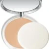 Clinique Almost Powder SPF 15 - Light - Make-uppoeder -Bekend Cosmetica Winkel 861x1200 2