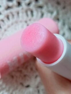 NIVEA Lipscrub & Lipverzorging In 1 Stick 4,8g - Super Zachte Lippen Met Wilde Roos En Vitamine E -Bekend Cosmetica Winkel 900x1200 6