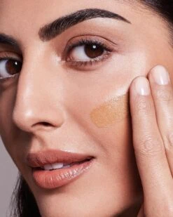 Max Factor - Radiant Lift Foundation - 050 Natural -Bekend Cosmetica Winkel 960x1200 15