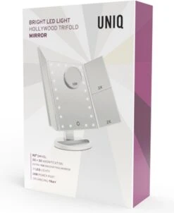 UNIQ Trifold Make Up Spiegel Met LED Verlichting En 2 Vergrootspiegels - Staande Spiegel - 21 LED-lampjes - Op Batterijen En USB (kabel Incl) - Wit -Bekend Cosmetica Winkel 983x1200 3